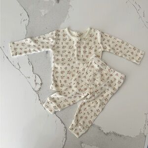 Quincy Mae - 3-6 Months - Pointelle Long Sleeve Tee + Legging Pants - Set